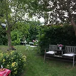 B&B Aan De Limes In